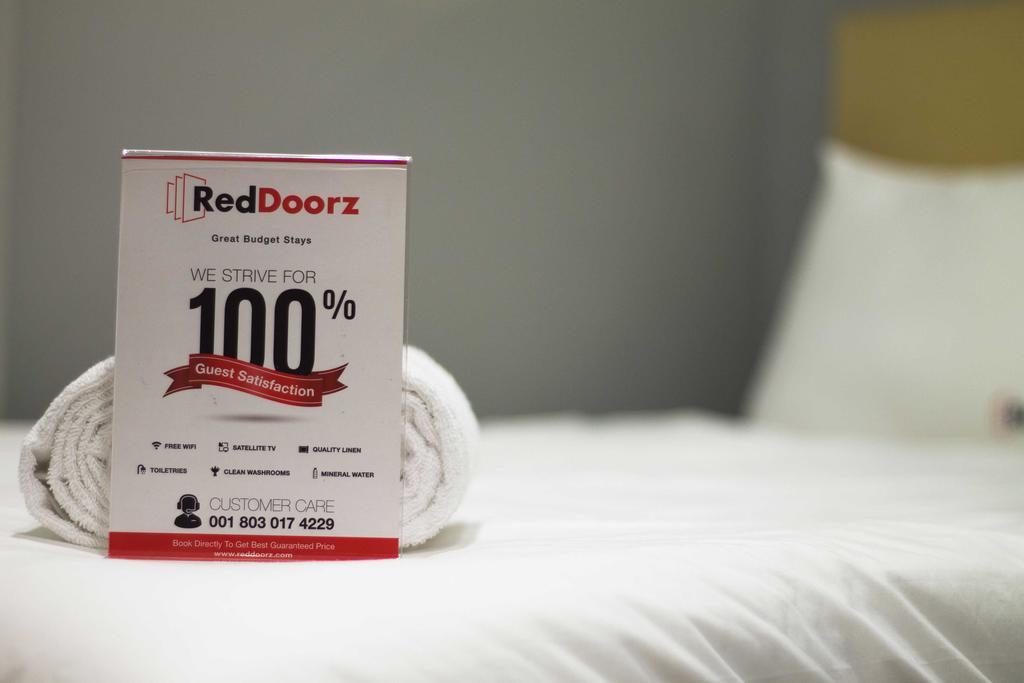 Reddoorz @ Kerobokan Canggu Kuta  Bagian luar foto
